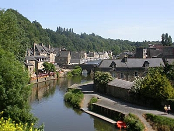 DINAN  5 minutes...